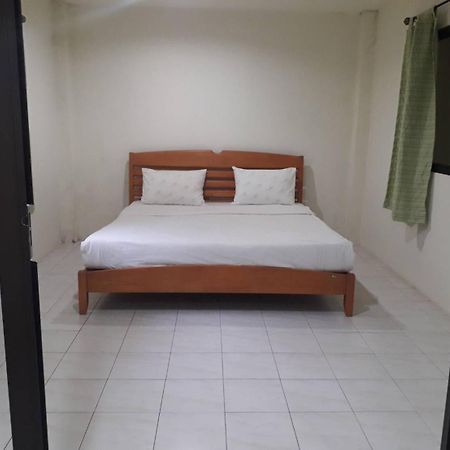 Penzy Guest House Praia Chaweng Exterior foto